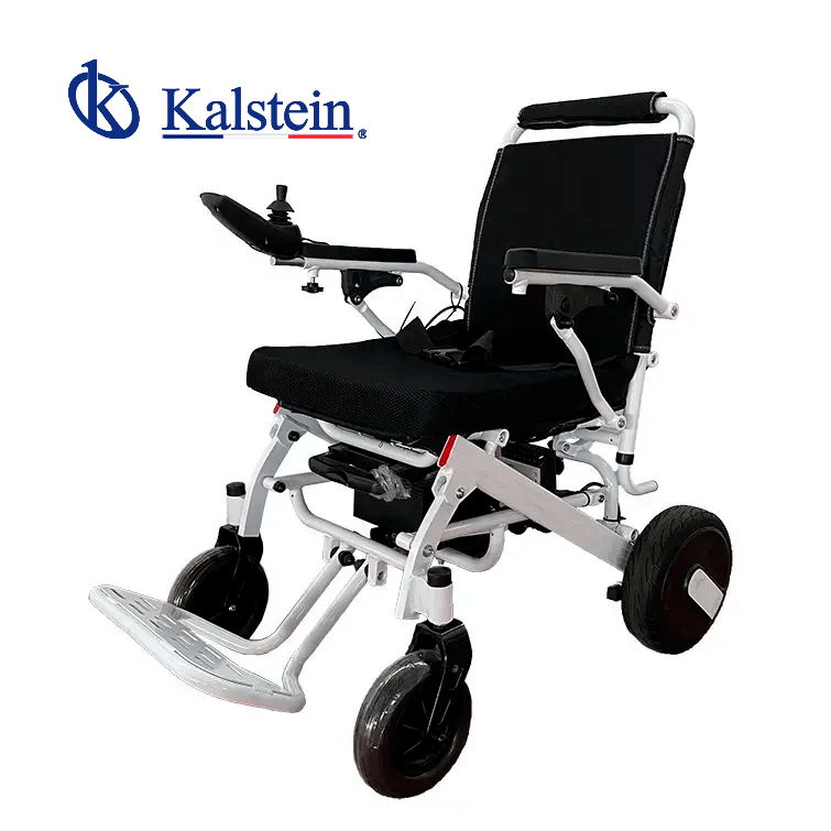 Practical Use of the Electric Wheelchair YR05444 in Laboratories